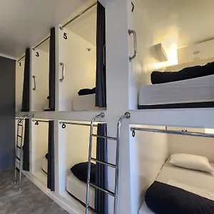  Hostel Rock